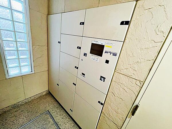 【宅配ボックス】不在時の荷物の受取もできます。