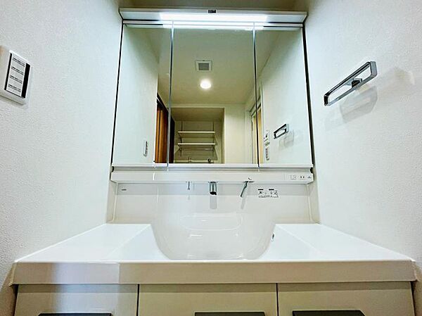 洗面化粧台一式新規交換済