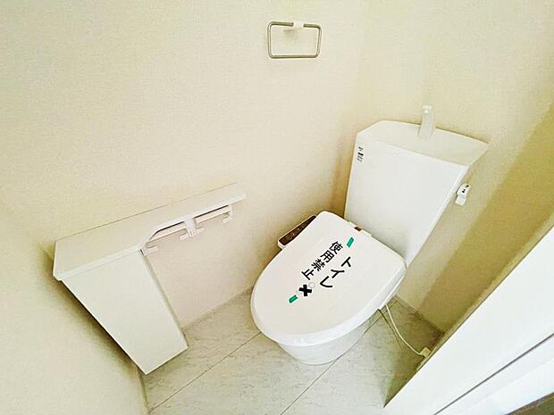 気持ちよく使えるすっきりとしたトイレです。