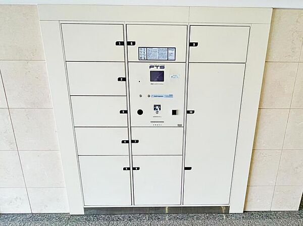 【宅配ボックス】不在時の荷物の受取もできます。