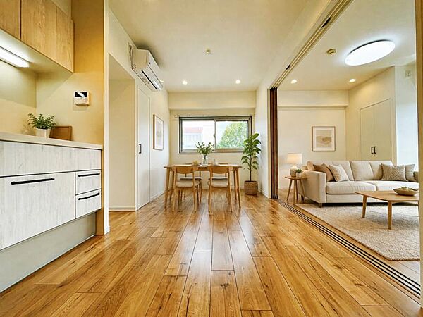 内装＆設備とも新規リフォーム済のため快適に新生活をすぐスタートできます。※家具はAIによるイメージ画像になります。
