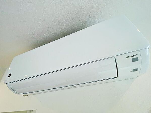【エアコン】リビング新規設置済