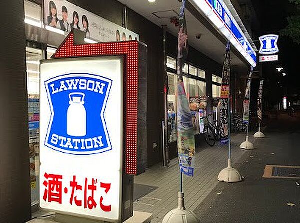ローソン 杉並高井戸東二丁目店　　徒歩1分