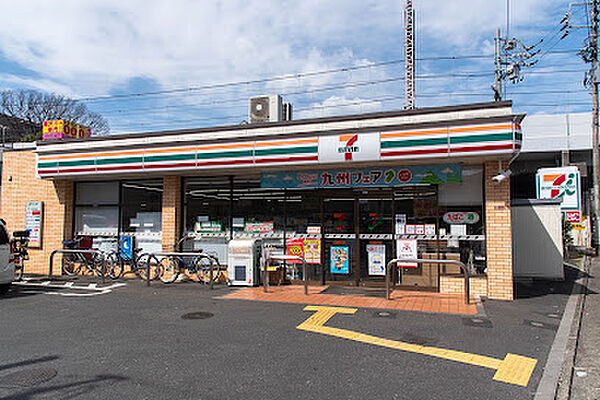 セブン-イレブン 杉並西荻南3丁目店　徒歩3分