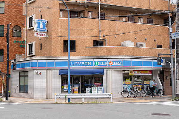 ローソン 府中晴見町三丁目店　徒歩4分