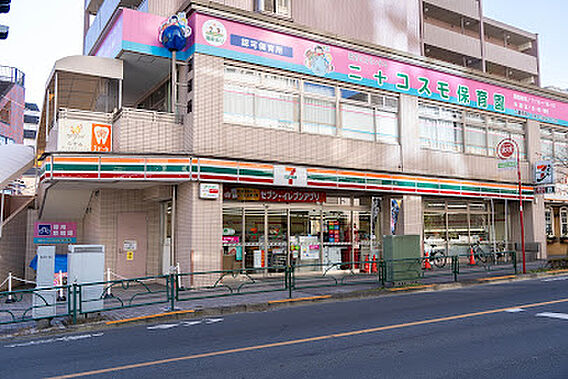 セブン-イレブ...