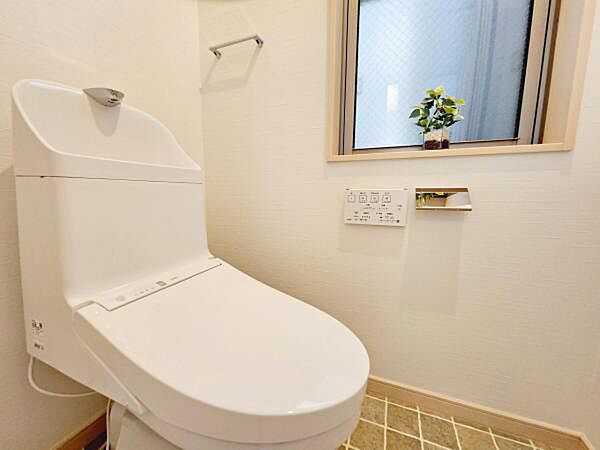 トイレを拡大表示