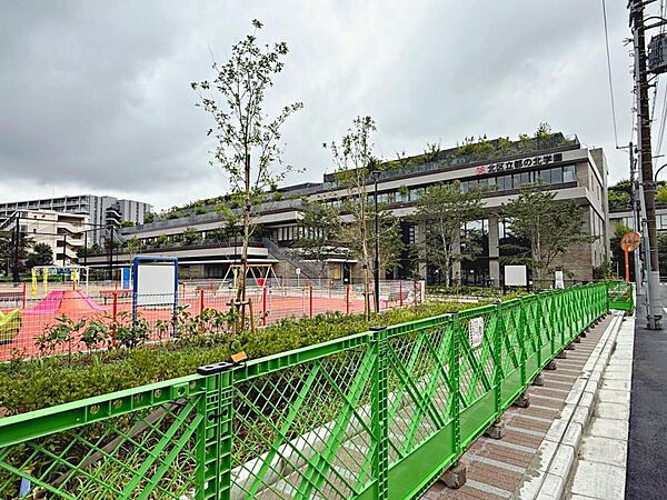 北区立都の北学園　徒歩4分