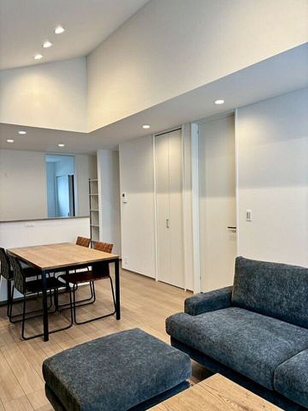 同型写真(リビング)