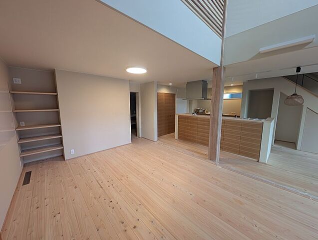 リビング/ダイニング 熊本市中央区帯山7丁目