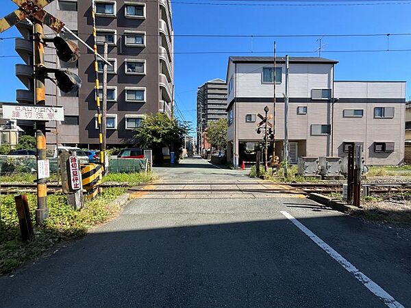 徒歩圏内にコンビニやスーパー、ドラッグストアなど生活に欠かせない周辺環境が充実しています！