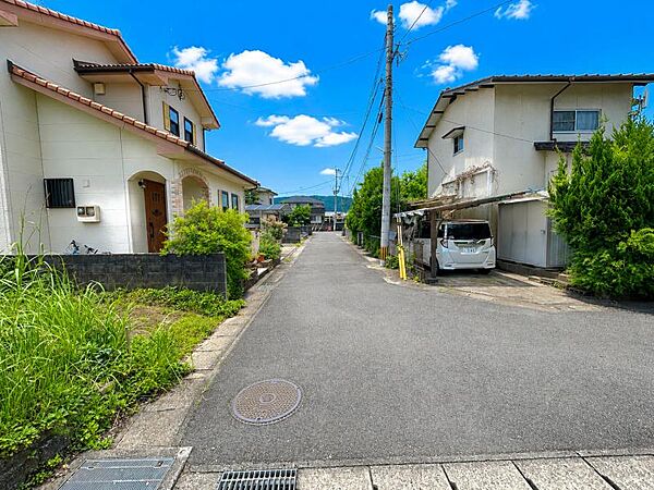 南西側前面道路幅員約4.0ｍ。