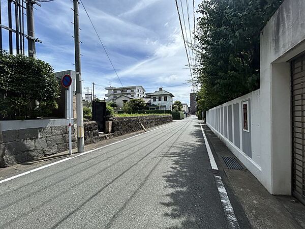 見通しが良く安全な前面道路です！