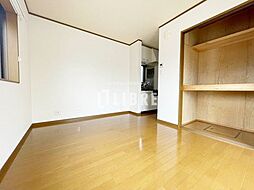 多摩都市モノレール 甲州街道駅 徒歩5分の賃貸アパート 1階1Kのリビング/ダイニング