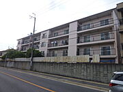 高槻市駅より徒歩15分 4階 築60年の賃貸物件