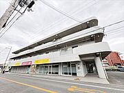 茨木市駅より徒歩19分 3階 築33年の賃貸物件