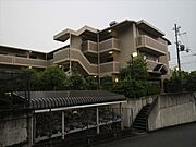 高槻駅よりバス20分 徒歩2分 3階 築29年の賃貸物件