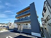 高槻市駅より徒歩14分 1階 築3年8ヶ月の賃貸物件