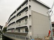 富田駅より徒歩13分 3階 築54年の賃貸物件