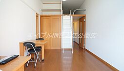 レオパレストラッド 3階1Kのリビング/ダイニング