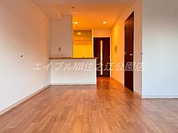 TKM KOHAMA 7階ワンルームのリビング/ダイニング