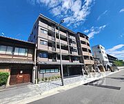 二条城前駅より徒歩5分 1階 築1年6ヶ月の賃貸物件