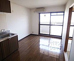 ミレニアム加納 202 2階2DKのリビング/ダイニング