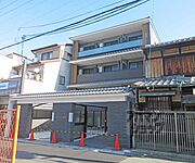 丹波橋駅より徒歩5分 1階 築3年10ヶ月の賃貸物件