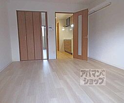 京阪本線 藤森駅 徒歩12分の賃貸マンション 1階1Kのリビング/ダイニング
