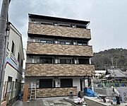山科駅より徒歩9分 新築 4階建の賃貸物件