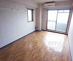 京阪本線 丹波橋駅 徒歩12分の賃貸マンション 3階1Kのリビング/ダイニング