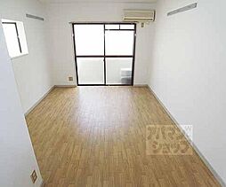 京阪本線 藤森駅 徒歩4分の賃貸マンション 1階1Kのリビング/ダイニング