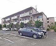 山科駅より徒歩6分 3階 築30年の賃貸物件