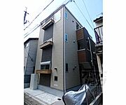 山科駅より徒歩13分 築5年2ヶ月 3階建の賃貸物件