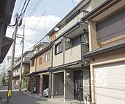 京都駅より徒歩9分 築21年7ヶ月 3階建の賃貸物件