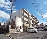 伏見稲荷駅より徒歩2分 5階 築38年の賃貸物件