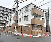 藤森駅より徒歩8分 3階 築1年5ヶ月の賃貸物件