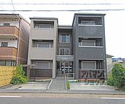 伏見稲荷駅より徒歩3分 1階 築8年11ヶ月の賃貸物件