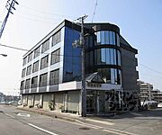 椥辻駅より徒歩20分 築33年5ヶ月 4階建の賃貸物件