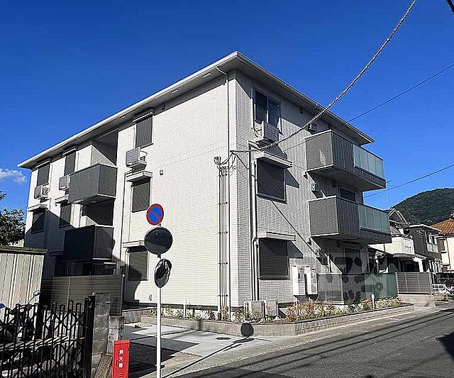 7 / 11