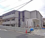 JR藤森駅より徒歩1分 1階 築3年7ヶ月の賃貸物件