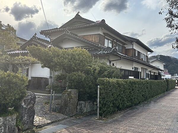 外観：328000488073