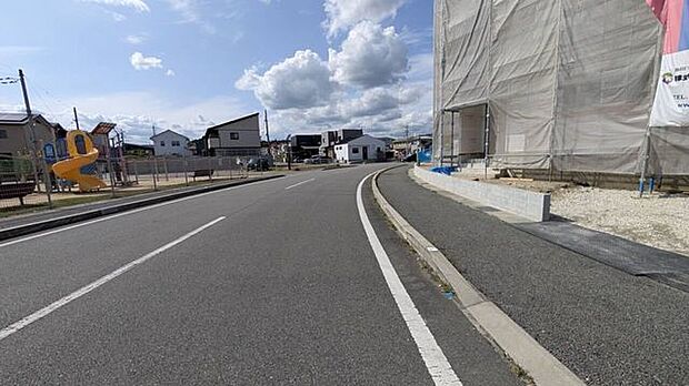 前面道路含む現地写真