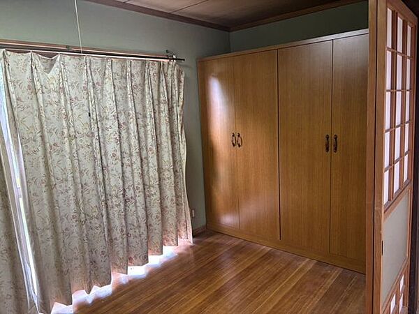 洋室