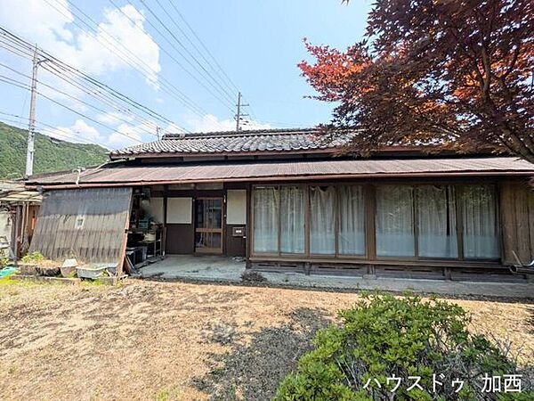 趣のある平屋建てです♪