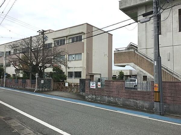 豊岡中学校豊岡中学校 280m