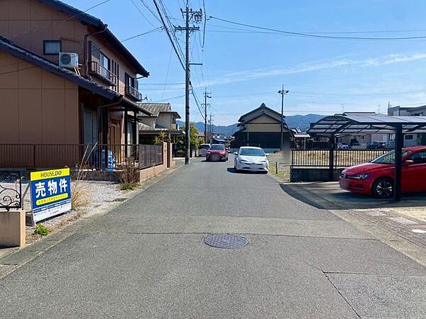 前面道路含む現地写真