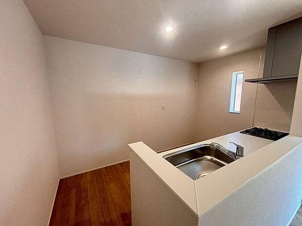 同型写真(キッチン)