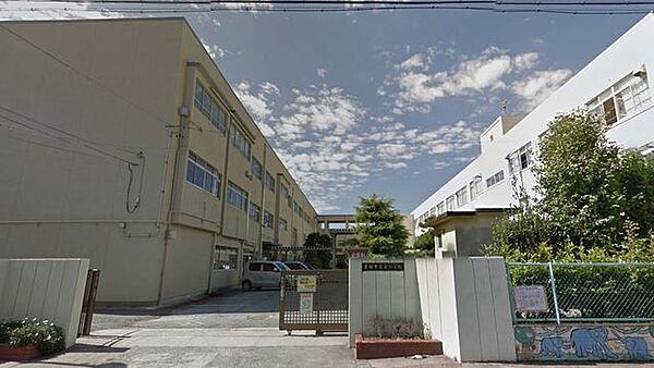 栄小学校栄小学校 1420m