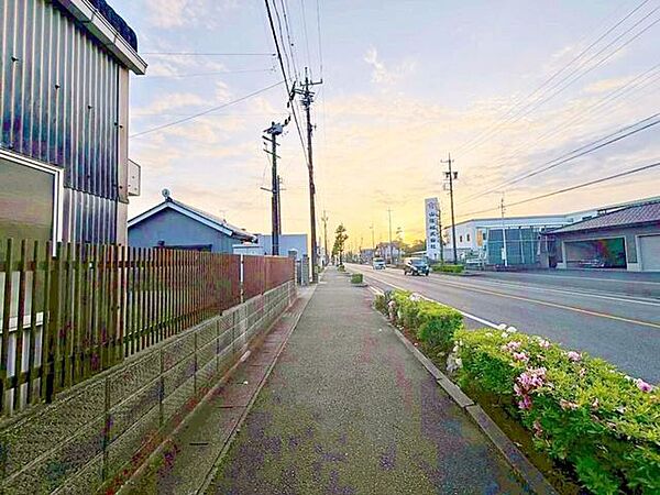 前面道路含む現地写真
